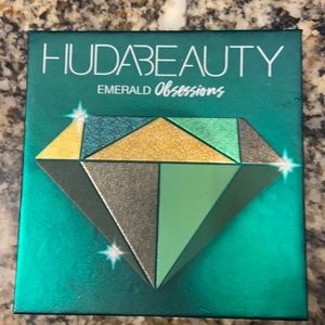 Huda Beauty Amethyst Obsessions
